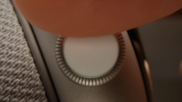 Apple -  - Design Is How It Works   - edited by Paul Hardcastle  